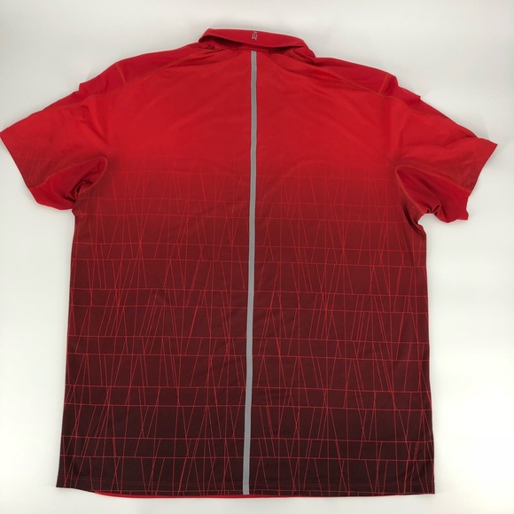 tiger woods red polo nike